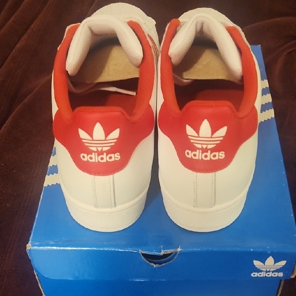 ♥️Adidas White and Red Superstar Shoes♥️ - Picture 7 of 13